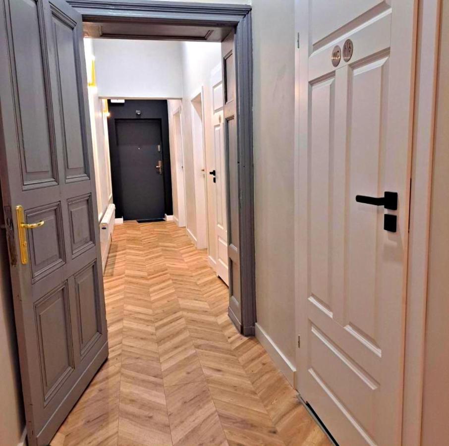 Kopernik Premium Rooms Apartment Stary Toruń Esterno foto